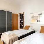 2ndhomes Center 2br 103 M2 Deluxe With Sauna And Balcony Apartament