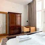 2ndhomes Center 2br 103 M2 Deluxe With Sauna And Balcony Apartament