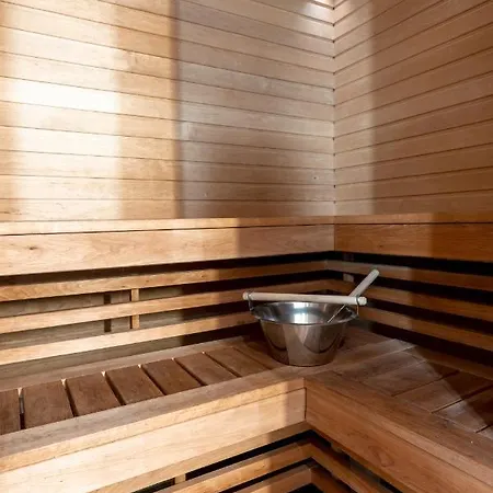 Διαμέρισμα 2ndhomes Center 2br 103 M2 Deluxe With Sauna And Balcony